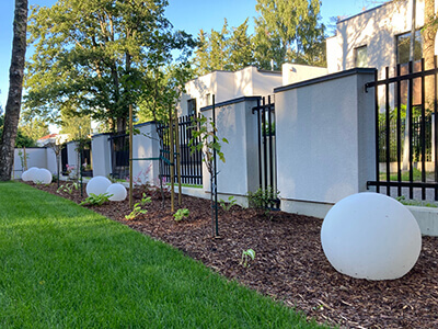 Erineva läbimõõduga aiavalgustite kasutamine.