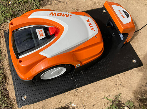 Mururoboti valimine aeda.